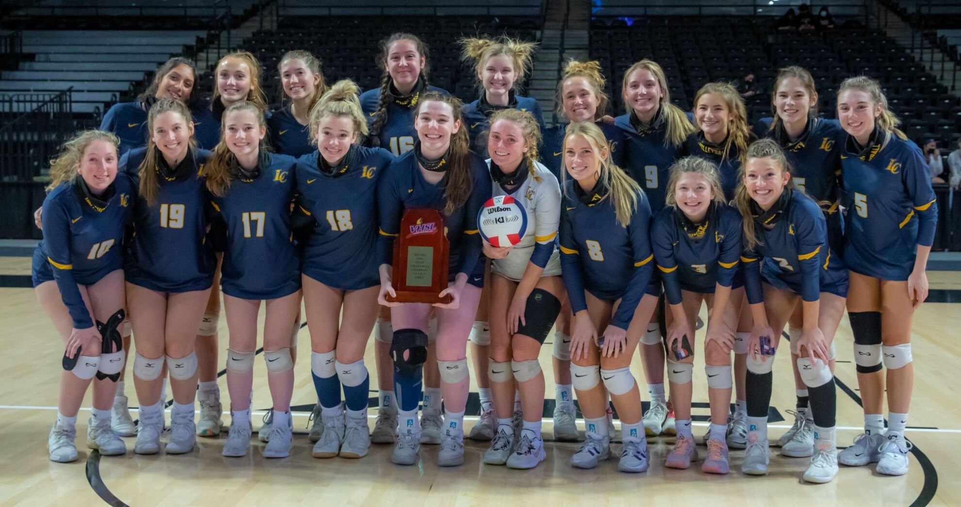 LCHS VB champs_14.jpg
